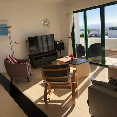 Casa Tranquila Con Vistas En La Colina De *