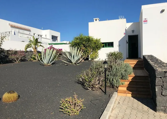 Casa Tranquila Con Vistas En La Colina De Сasa de vacaciones